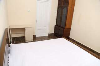 Гостевой дом Guesthouse in Batumi Батуми Двухместный номер с 2 отдельными кроватями-9